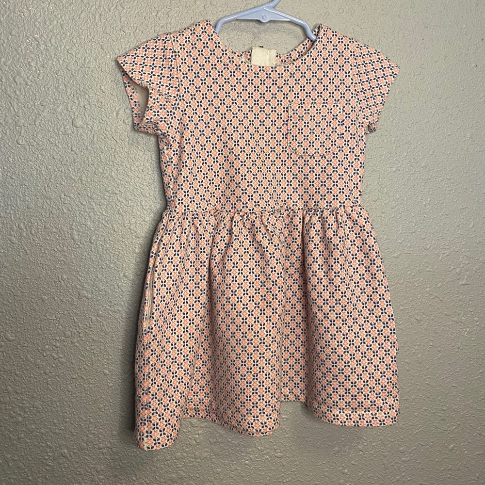 Fun patterned Carter’s short sleeved dress 2T